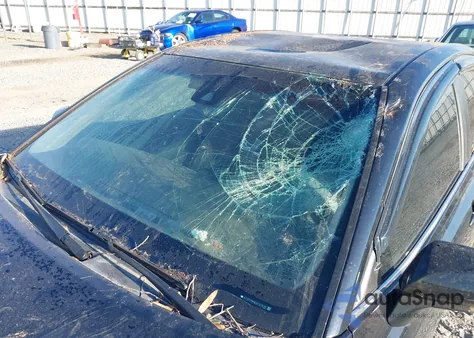 2018 Toyota Camry Le from USA, damaged, VIN 4T1B11HK8JU121415